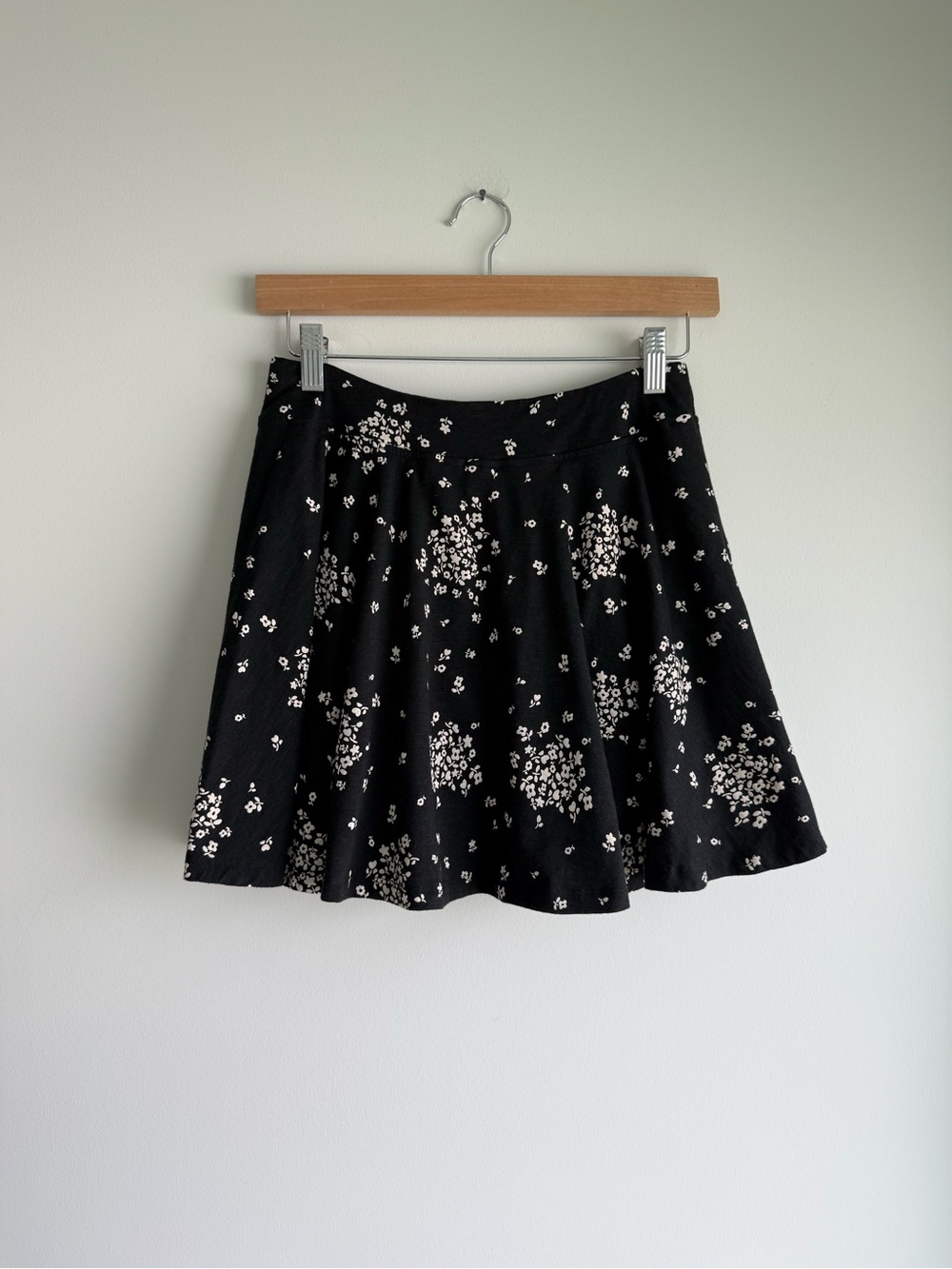 Toad&Co Black Floral Skort Size Small Built In Shorts Sustainable Stretch